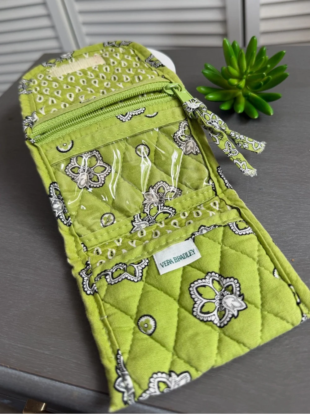Vintage Vera Bradley Green Tri Fold wallet - Picture 1 of 4